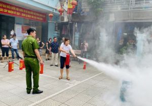 An toàn phòng cháy và chữa cháy đối với hộ gia đình, nhà để ở kết hợp sản xuất, kinh doanh An toàn phòng cháy và chữa cháy đối với hộ gia đình, nhà để ở kết hợp sản xuất, kinh doanh