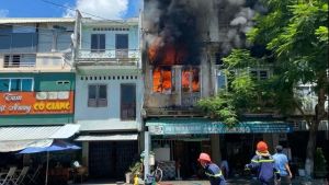 Cháy nhà giữa TP.Quy Nhơn Cháy nhà giữa TP.Quy Nhơn