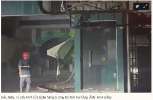 Cửa tiệm cháy lan sang ngân hàng ở TP HCM Cửa tiệm cháy lan sang ngân hàng ở TP HCM